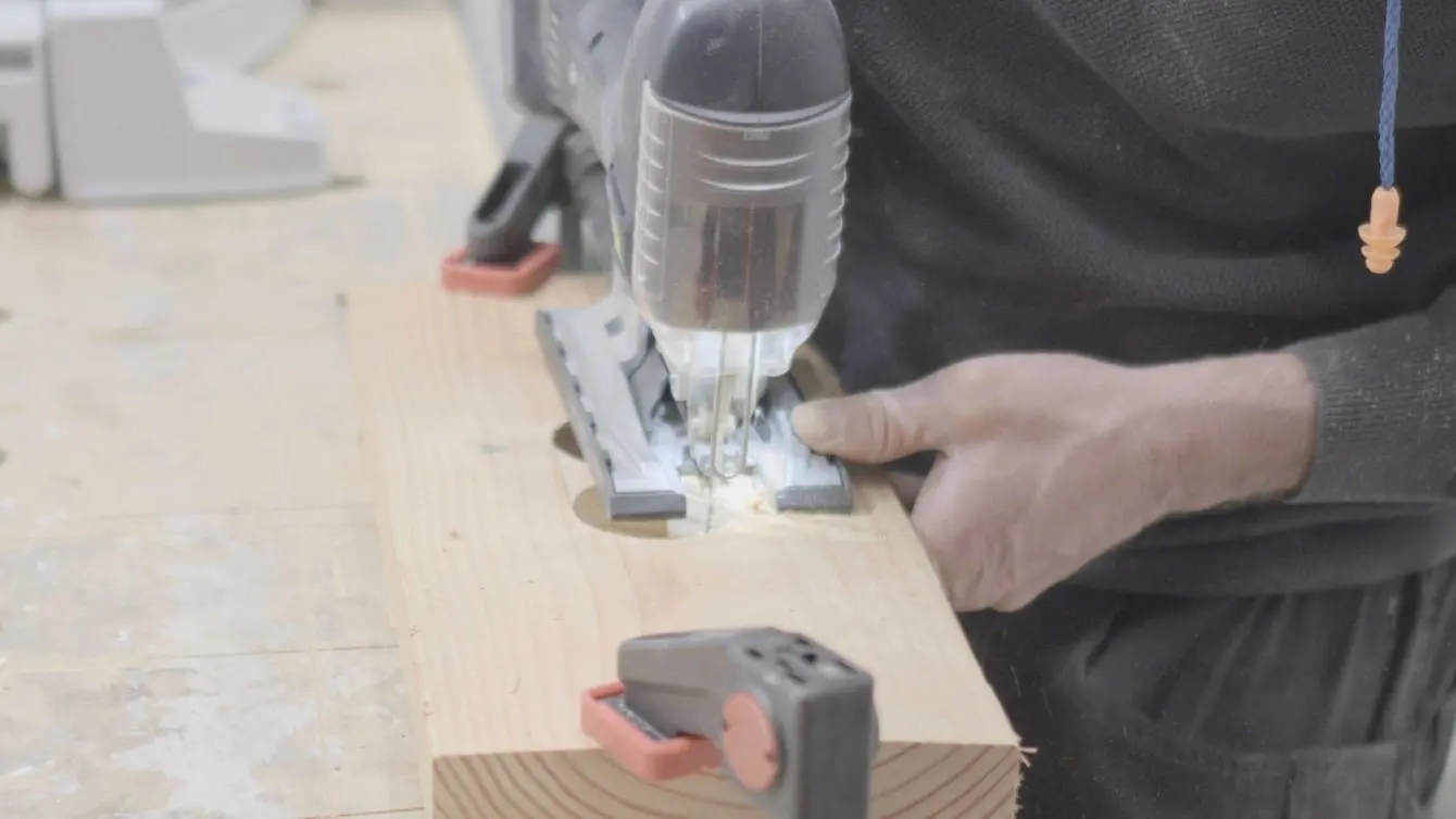 Using a jigsaw to cut curves with steady woodworking techniques for clean shaping