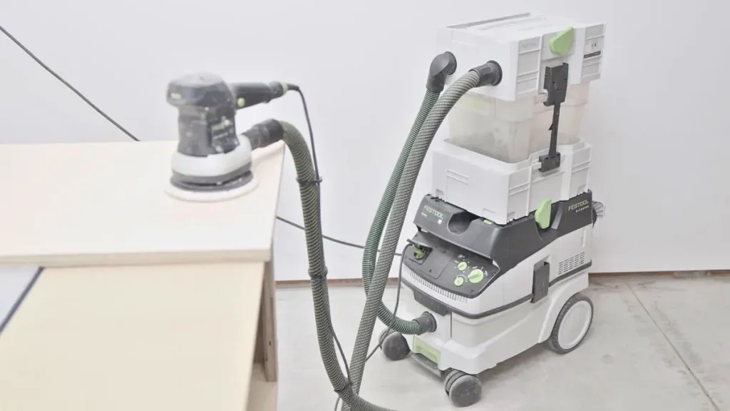 How to start woodworking at home with a compact dust extractor and cyclone setup